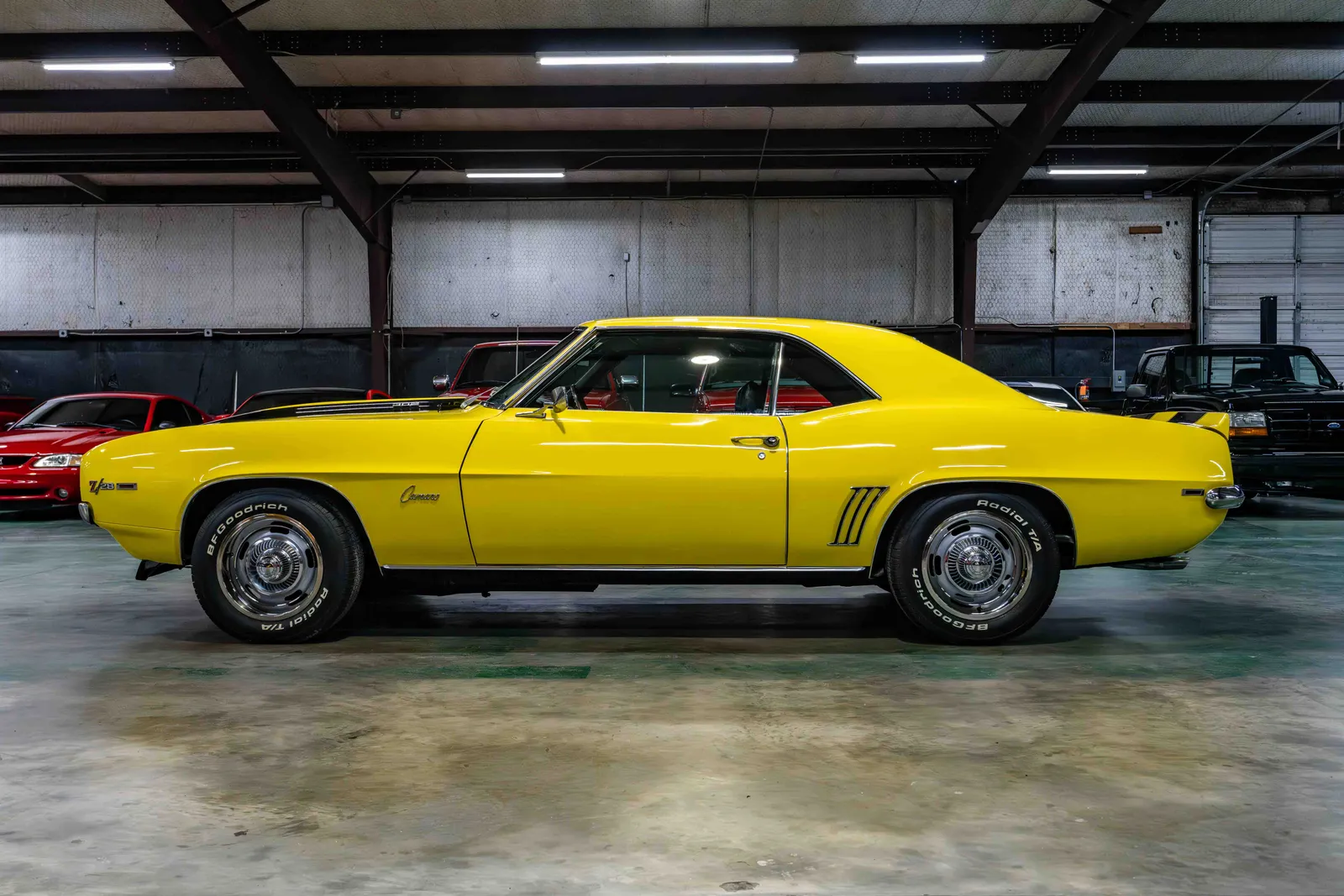1_Numbers Matching 1969-Chevrolet-Camaro Z28-Yellow-511853--34.jpg